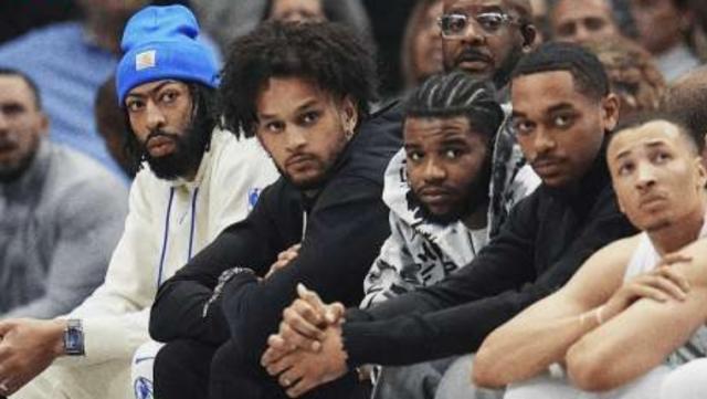 世界赛官网-大名单仅7人残存 世界最危险工作是为独行侠打球