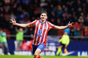 英雄联盟世界赛-六台记者：拜仁、利物浦、阿森纳有意阿尔瓦雷斯，下周开始谈判