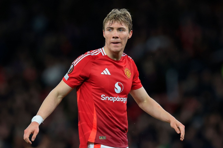 英雄联盟世界赛-意大利天空体育：那不勒斯同意在霍伊伦租借交易中设定强制买断条款